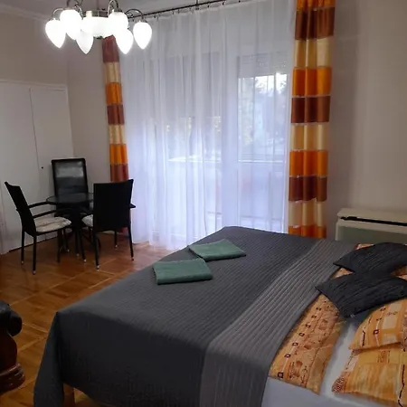 Zoeld Sziget Apartmanlakas דירה *