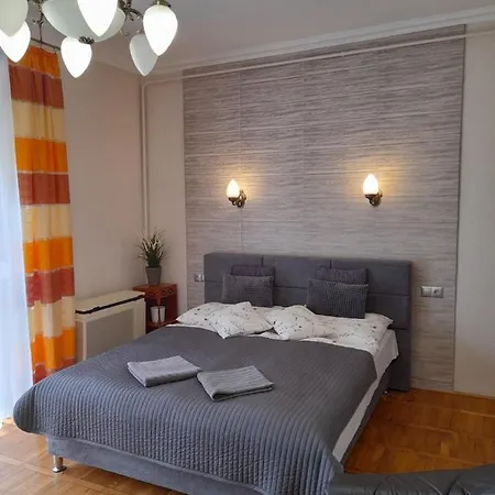 Apartment Zoeld Sziget Apartmanlakas *